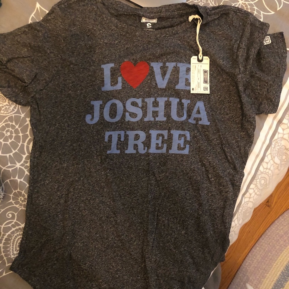 NWT Love Joshua tree t shirt